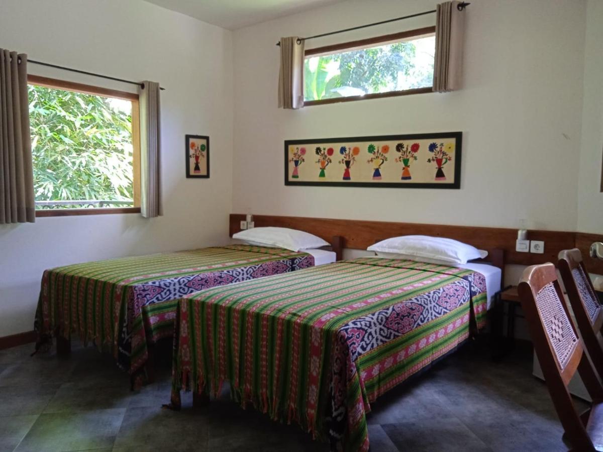 The Country House Senggigi Exterior foto