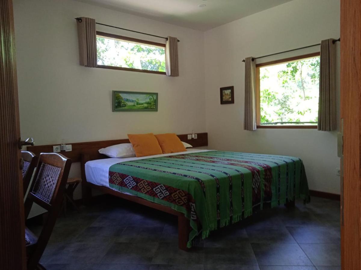 The Country House Senggigi Exterior foto