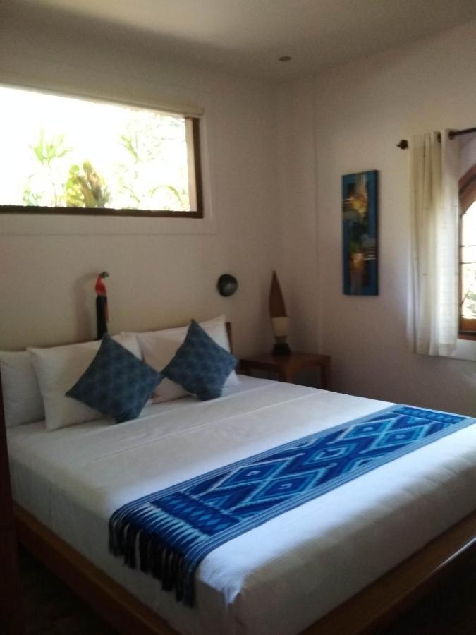 The Country House Senggigi Exterior foto